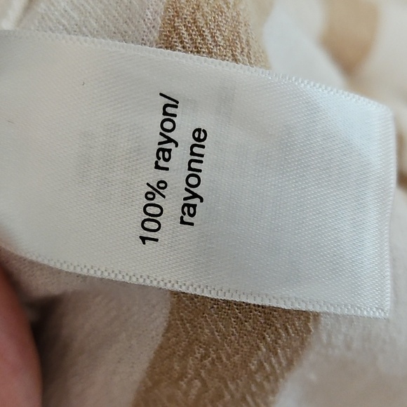 Maurices Rayon Blouse With Ruffled Sleeved And Open Back - Picture 8 of 9